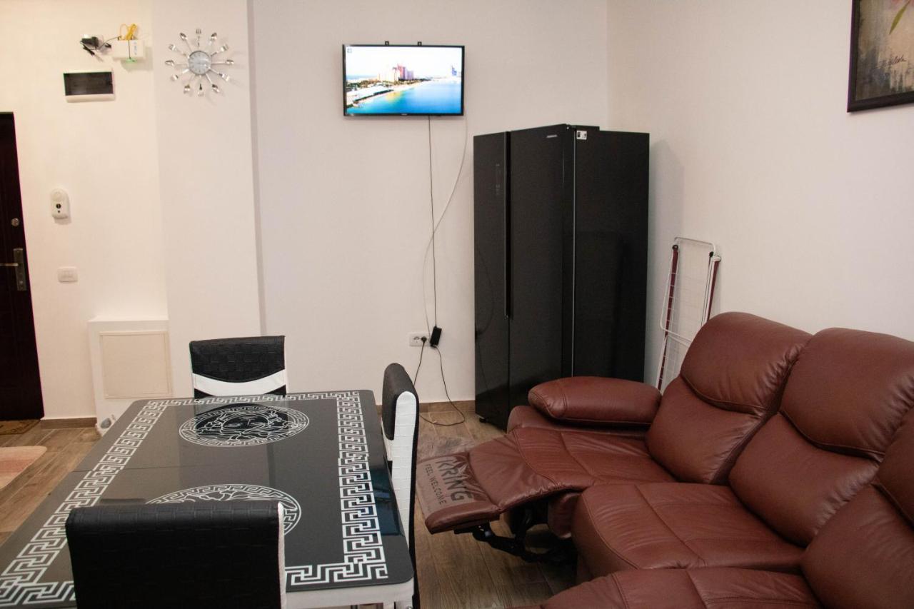 Apartament Capitala Militari Roşu Buitenkant foto